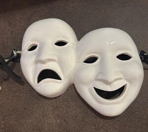 Vtg. Clay Art Theater Mask wall hanging White Y2K Ceramic Comedy & Tragedy 6.5”